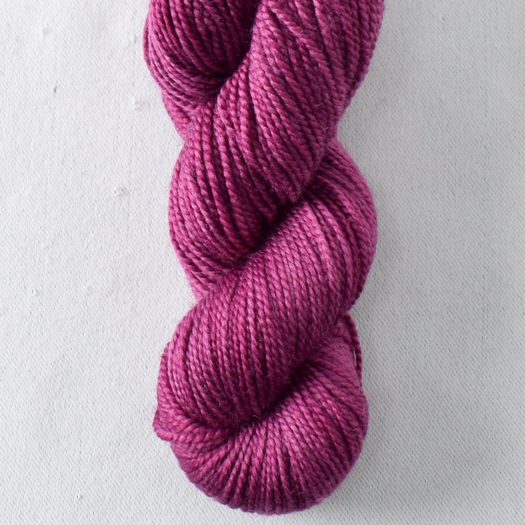 Sunvillea - Miss Babs Yummy 2-Ply Toes superwash Merino wool yarn