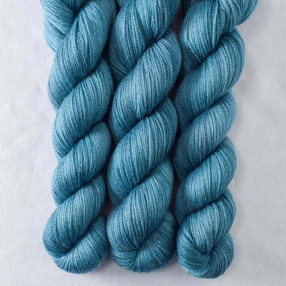 Suspense - Miss Babs Caroline merino-cashmere-nylon yarn