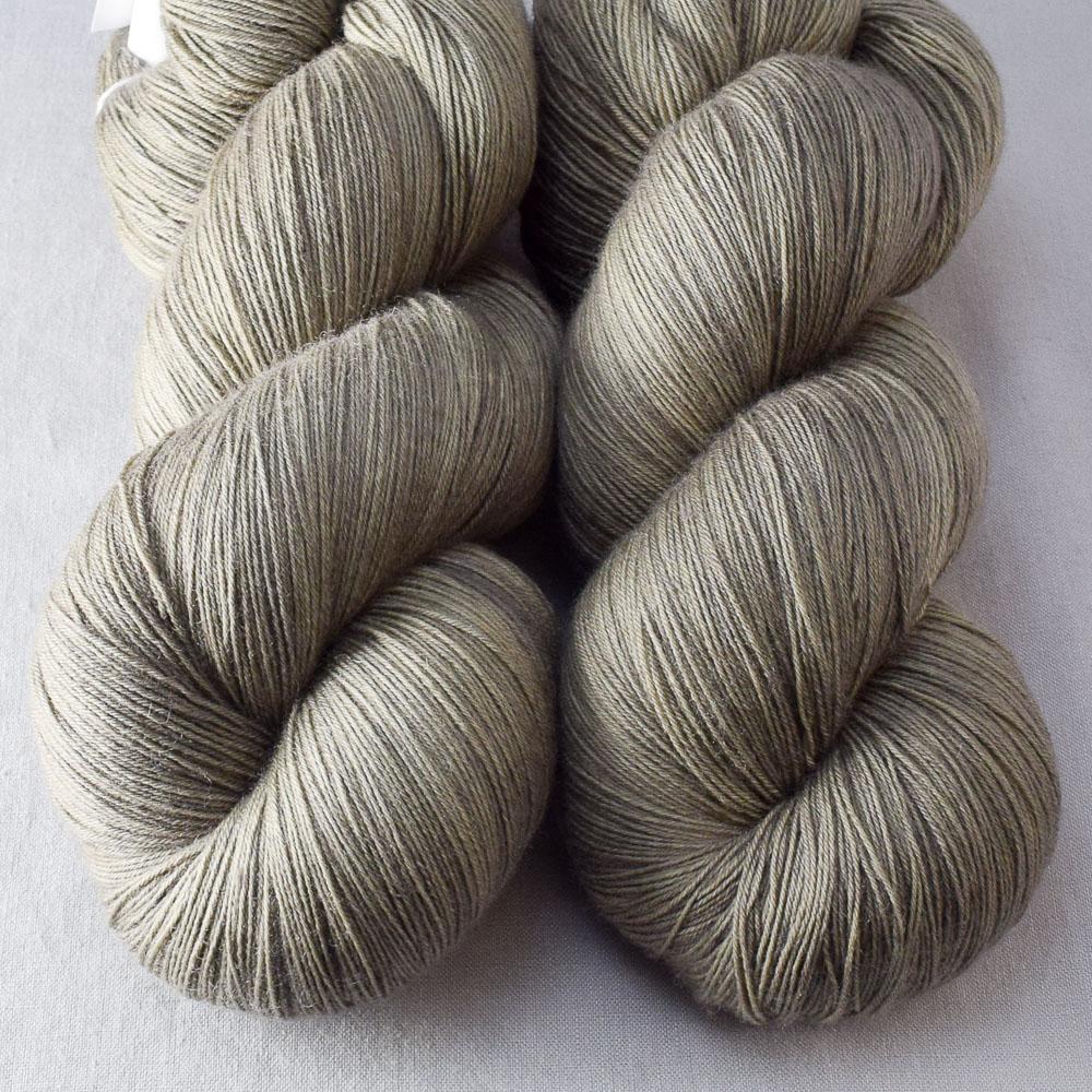 Sycamore - Miss Babs Katahdin yarn