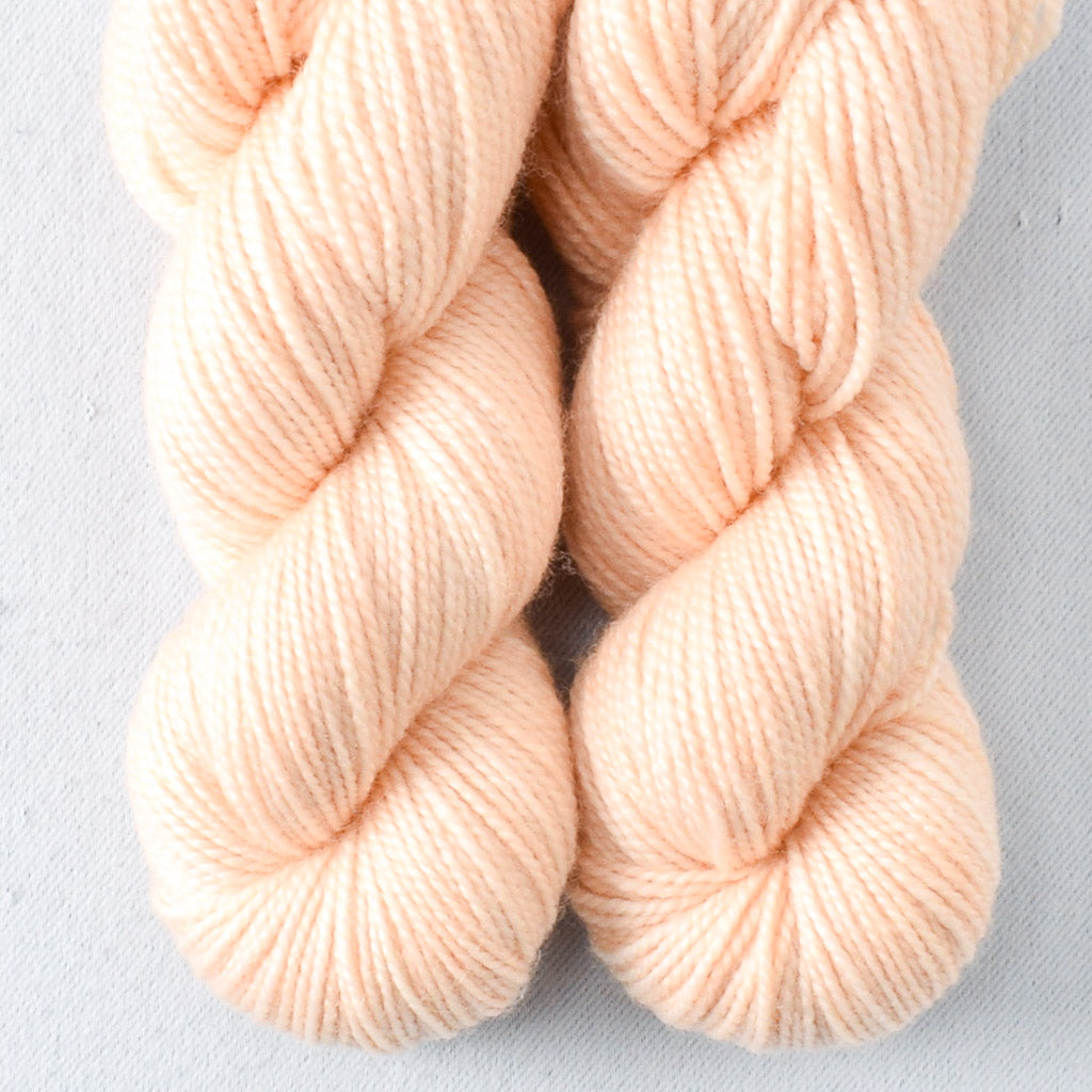 Teaberry - Miss Babs Yummy 2-Ply Toes superwash Merino wool yarn