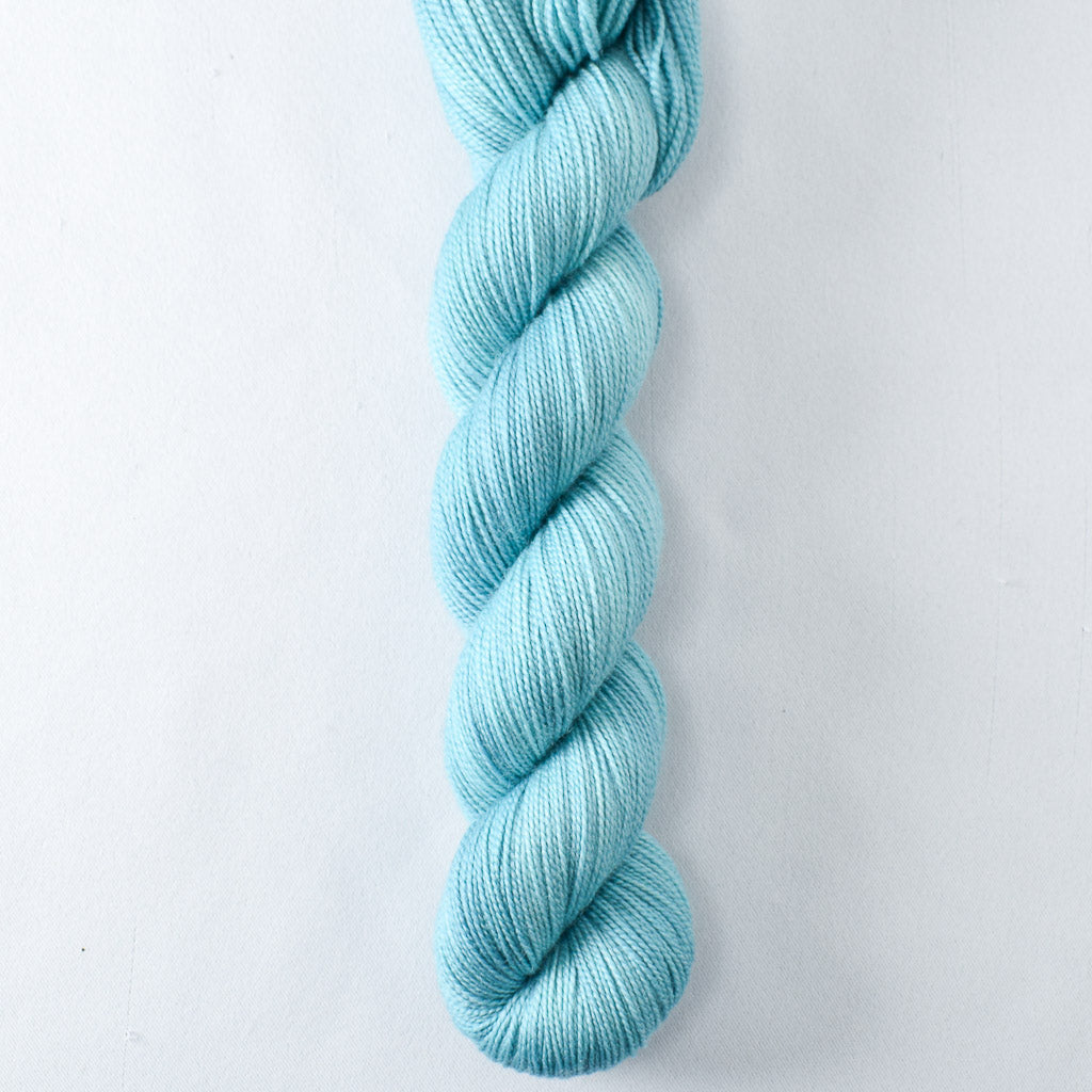 Te Henga - Miss Babs Yummy 2-Ply superwash Merino wool yarn