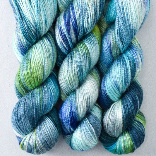 Terra - Miss Babs Holston yarn