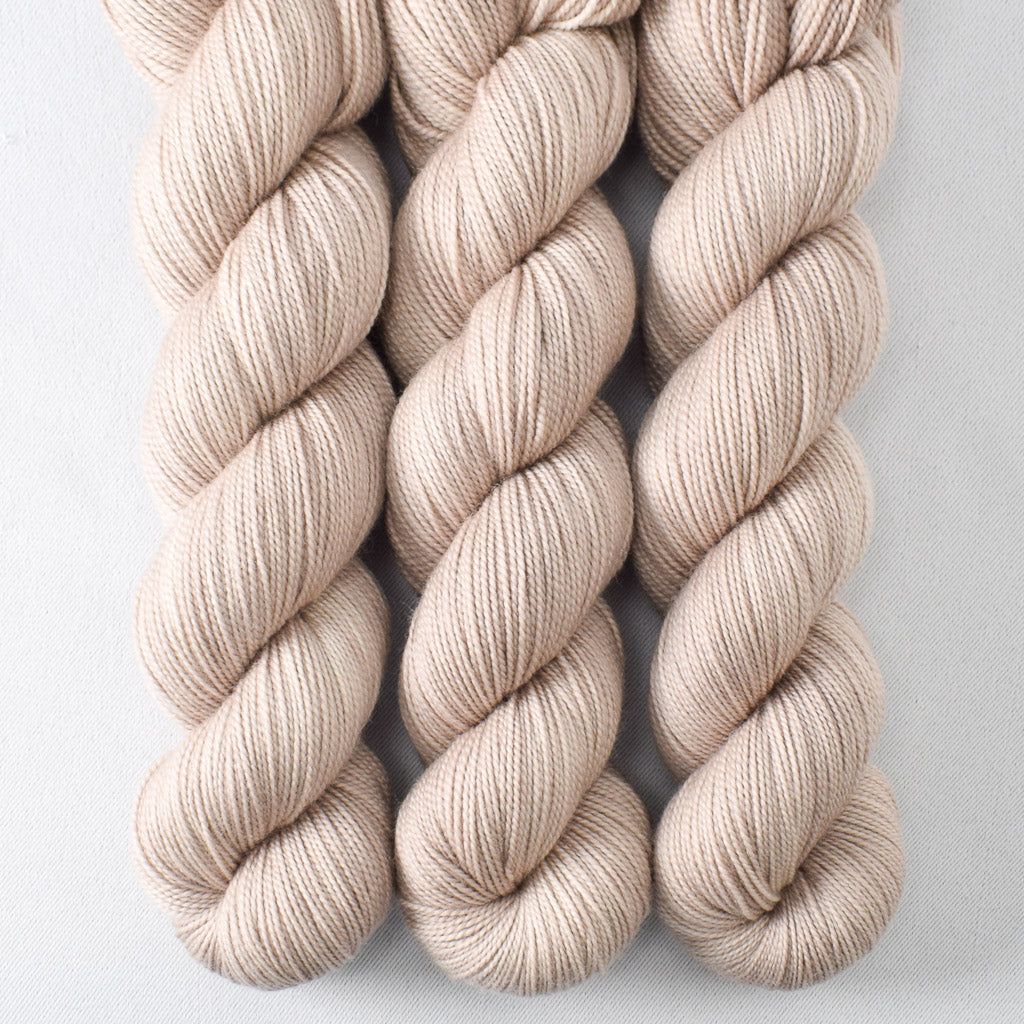 Through Hike - Miss Babs Yummy 2-Ply yarn