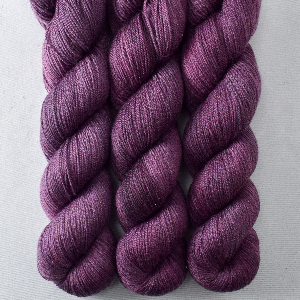 Tulipa - Miss Babs Tarte wool blend sock yarn
