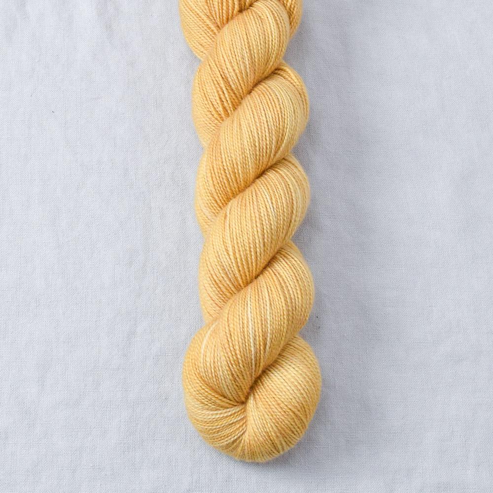 Umi Tongue - Miss Babs Yummy 2-Ply yarn