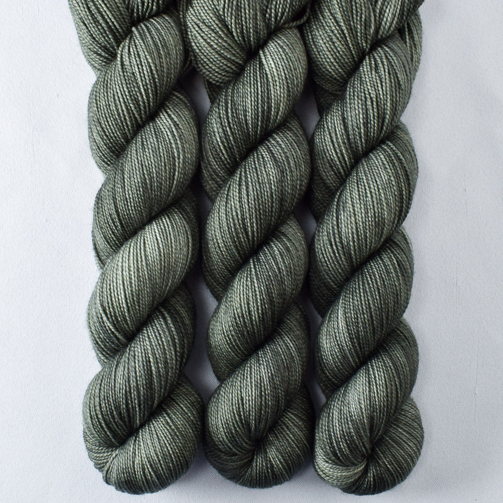 Undertow - Miss Babs Yummy 2-Ply superwash Merino wool yarn