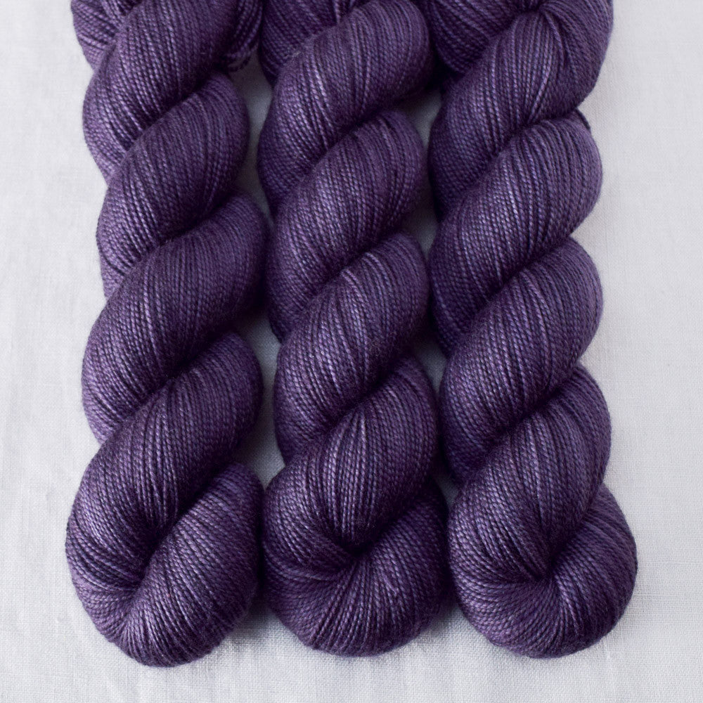 Urfa - Miss Babs Yummy 2-Ply superwash Merino wool yarn