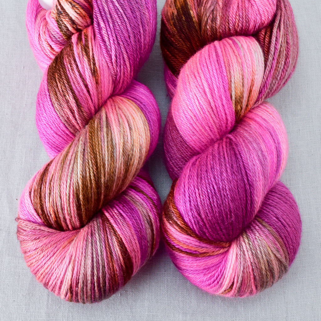 Verrassing - Miss Babs Big Silk wool and silk blend yarn
