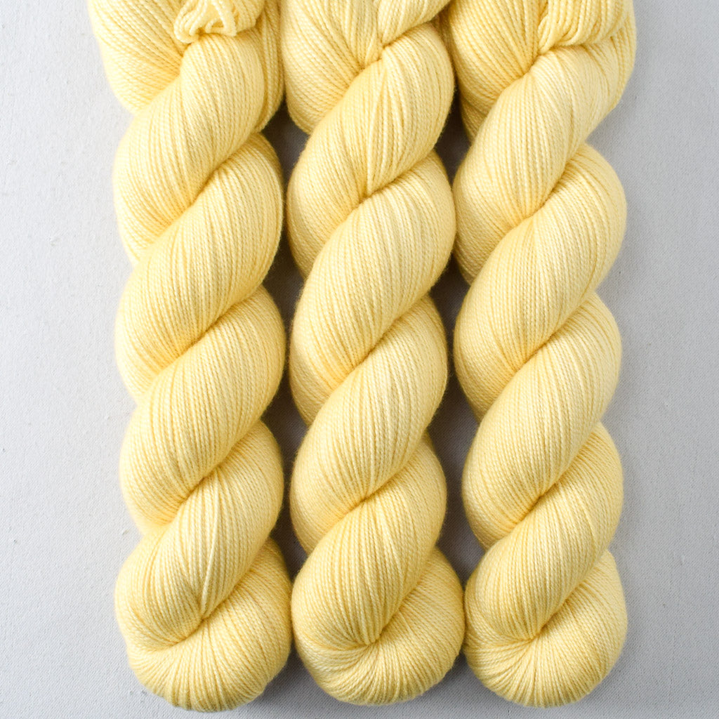 Walking on Sunshine - Miss Babs Avon yarn