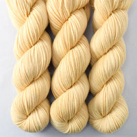 Wheaten - Miss Babs Intrepid yarn