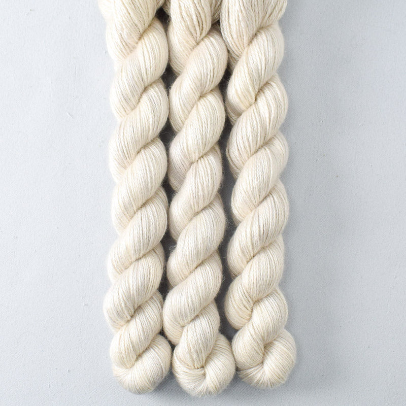 White Peppercorn - Miss Babs Holston 300 yarn