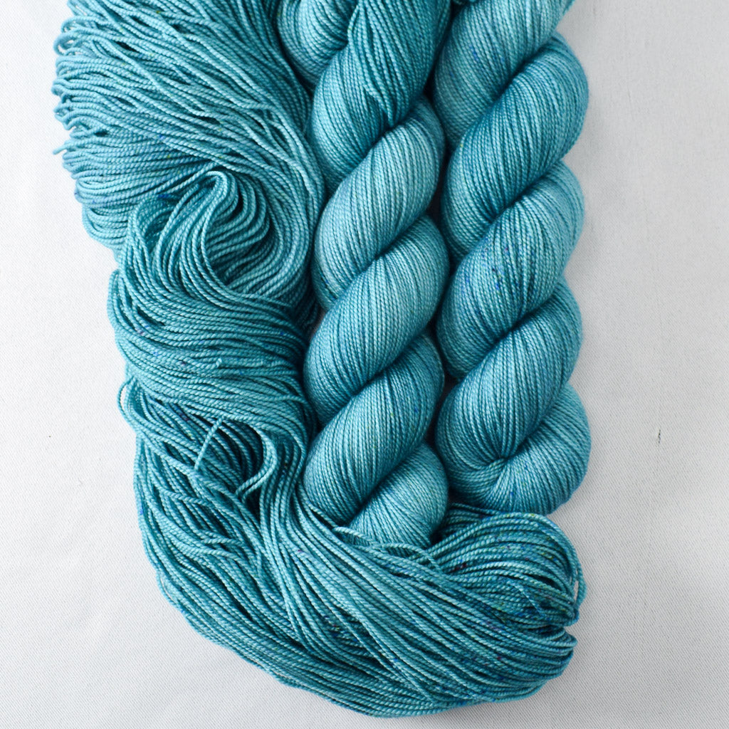 Wide River - Miss Babs Yummy 2-Ply superwash Merino wool yarn