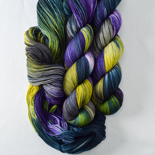 Witchful Thinking - Miss Babs Putnam yarn