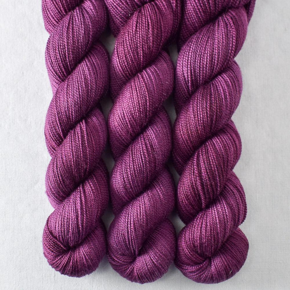 Wolfsbane - Miss Babs Yummy 2-Ply superwash Merino wool yarn