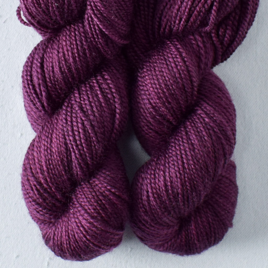 Wolfsbane - Miss Babs Yummy 2-Ply Toes superwash Merino wool yarn