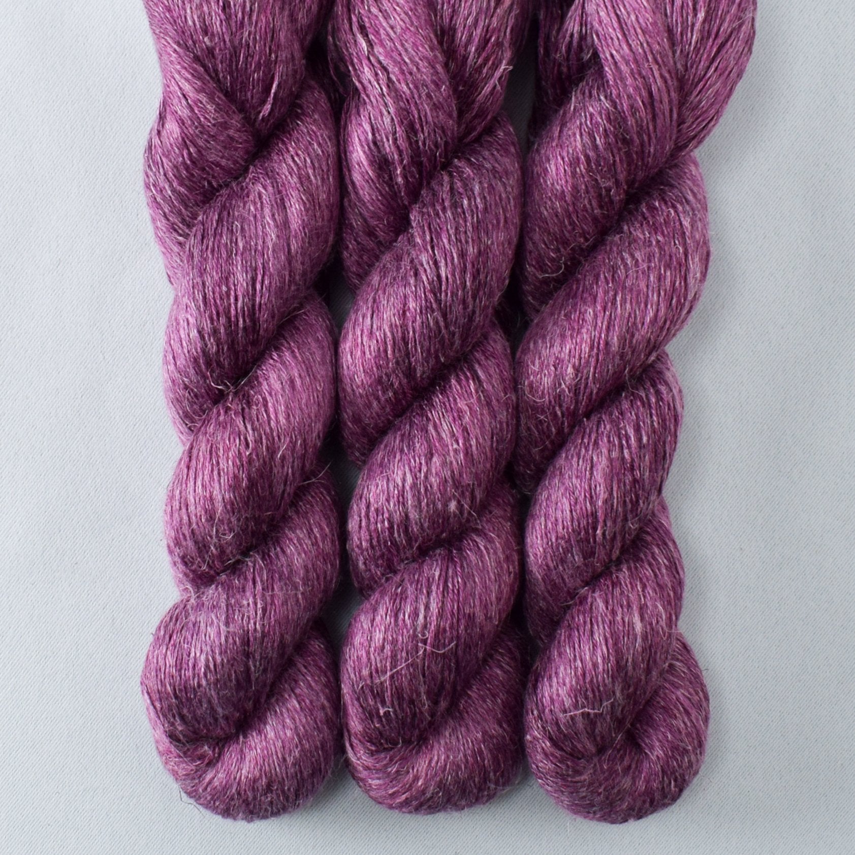 Wolfsbane - Miss Babs Damask yarn