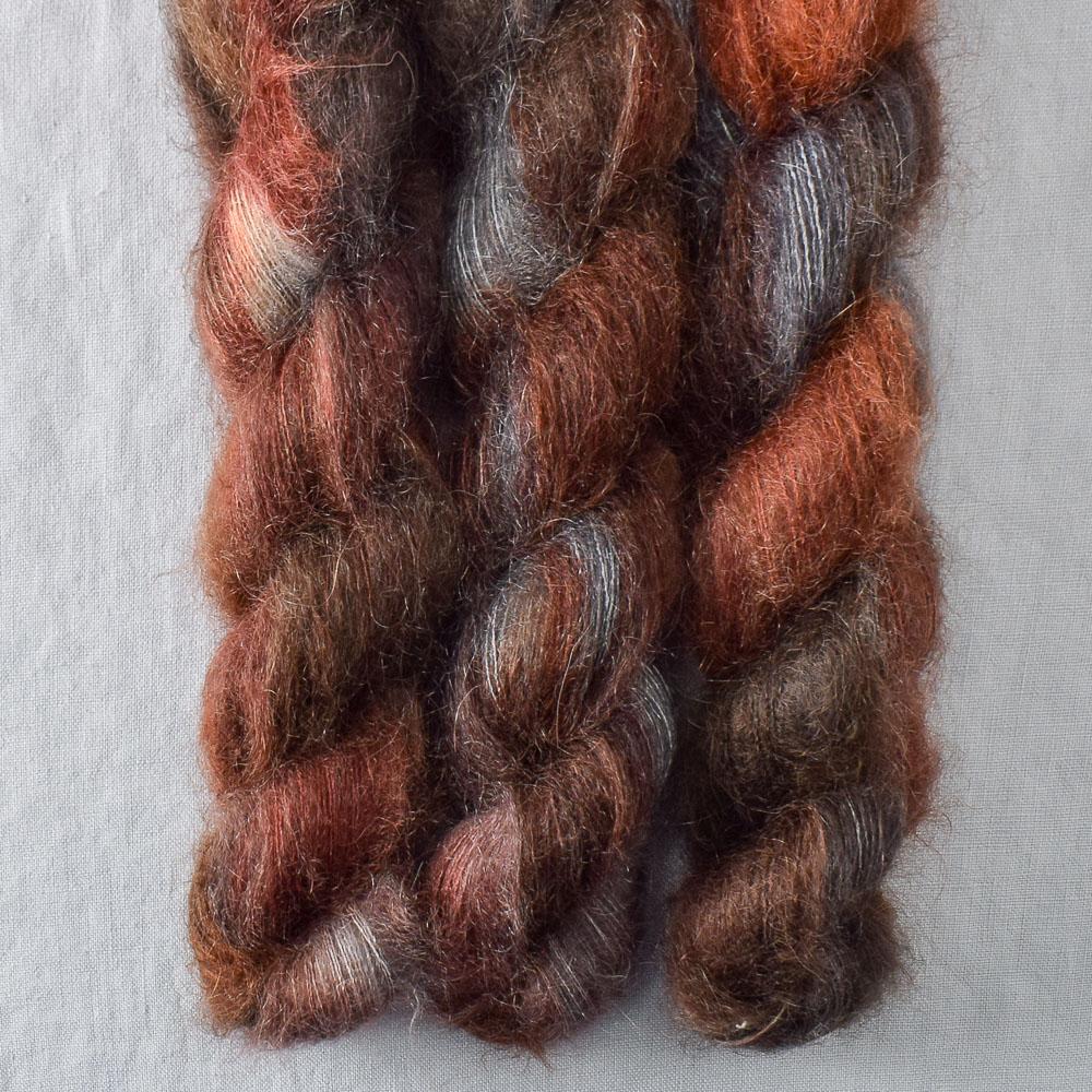 Wolves Den - Miss Babs Moonglow yarn