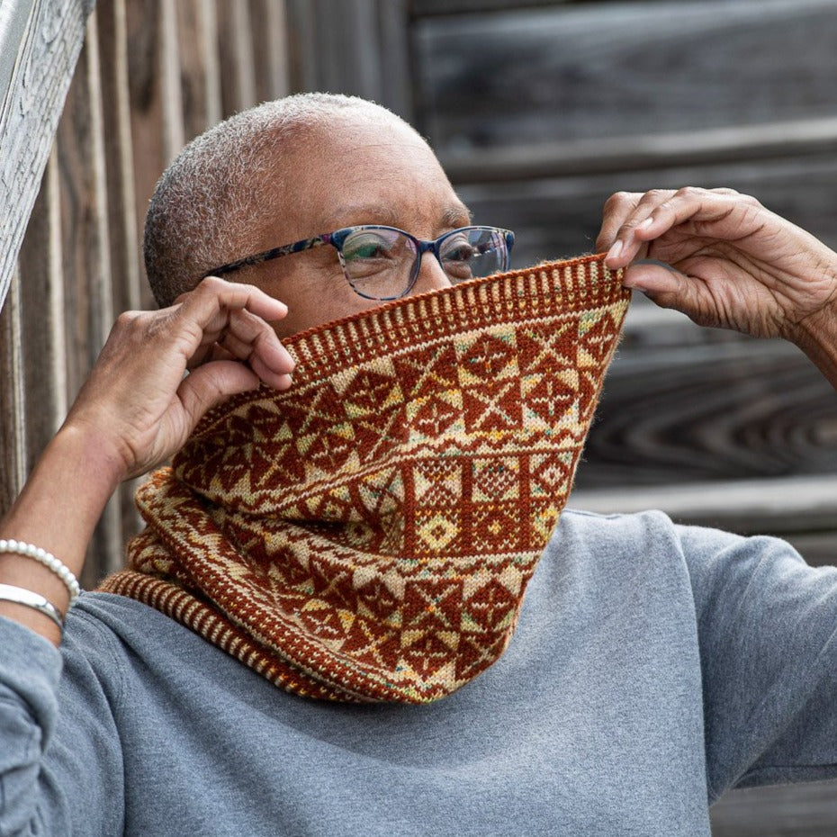 XOXO Colorwork Snood