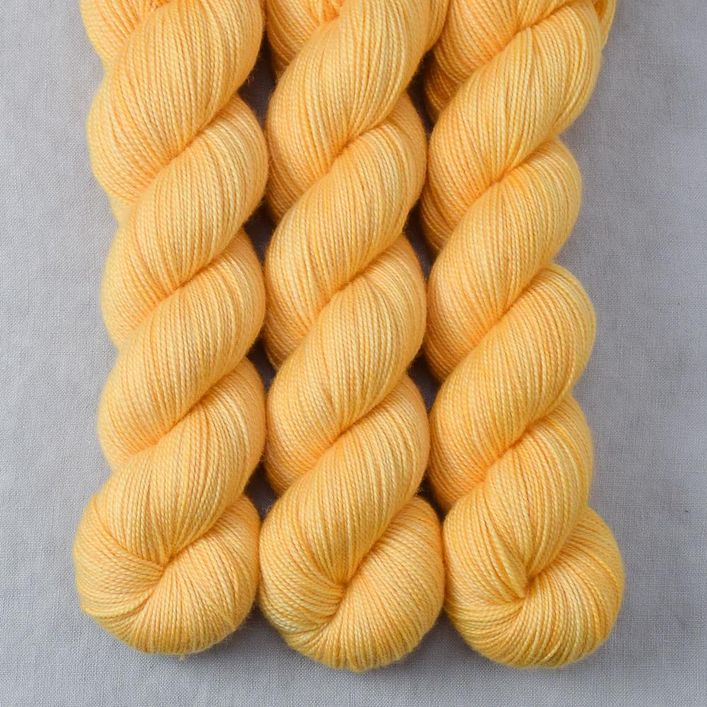 Yellow Amber - Miss Babs Yummy 2-Ply yarn