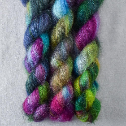 Ziggy Stardust - Miss Babs Moonglow yarn